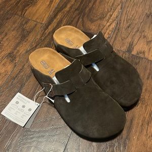 Brown Birkenstock bostons